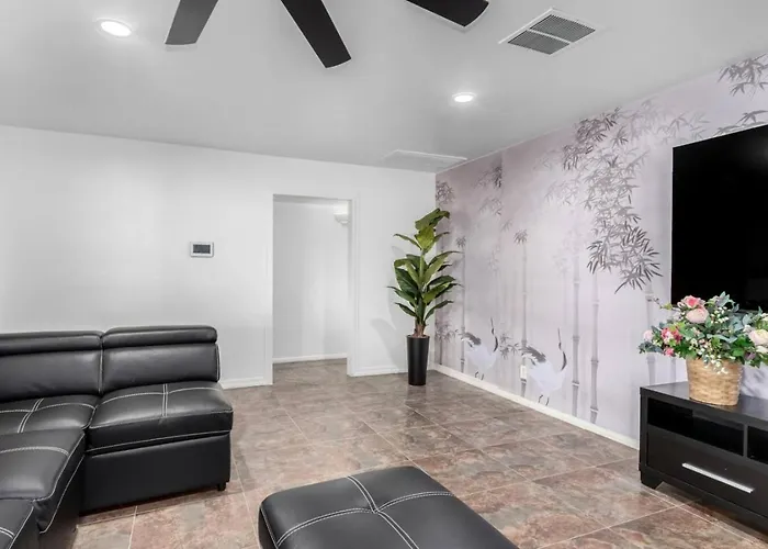 5br Oasis With Heated Pool, Hot Tub And Bbq And Vakantiehuis Chandler