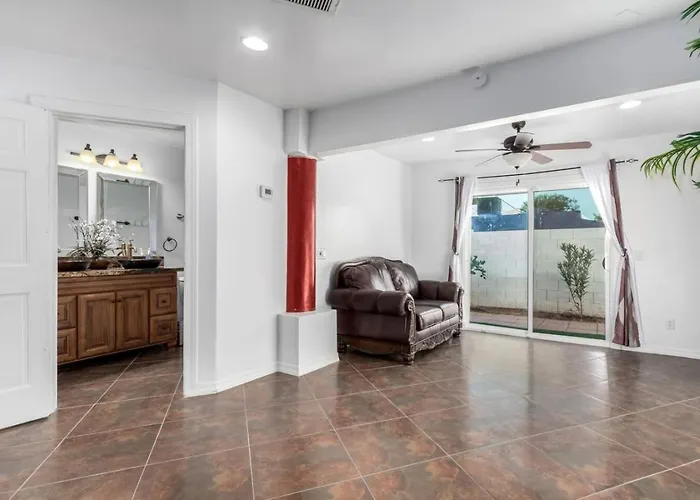 5br Oasis With Heated Pool, Hot Tub And Bbq And * Chandler