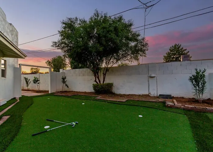 5br Oasis With Heated Pool, Hot Tub And Bbq And Chandler