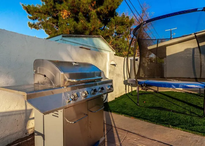 5br Oasis With Heated Pool, Hot Tub And Bbq And Vakantiehuis